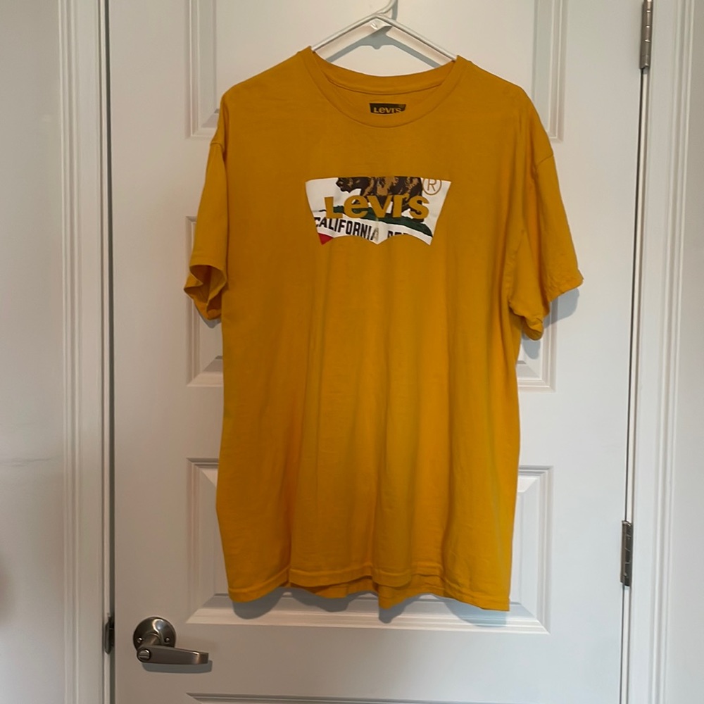 Levi’s Cali Tee